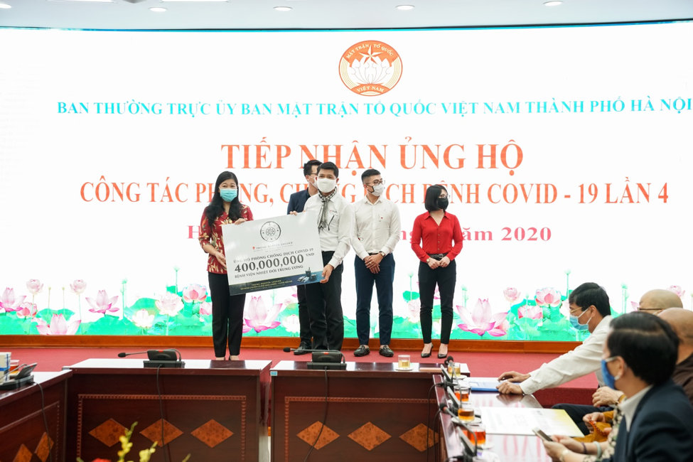 Nhiều ngân hàng, doanh nghiệp chung tay phòng chống Covid-19