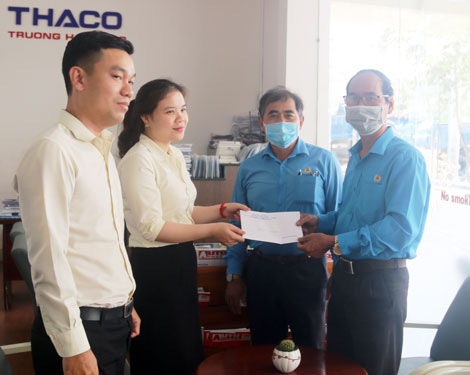 Đồng hành cùng người lao động gặp khó khăn