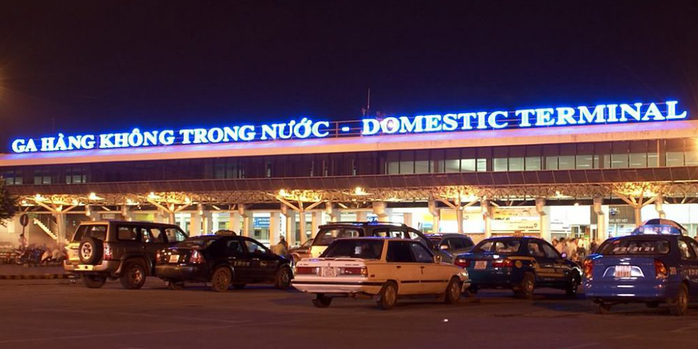 TP HCM: Cách ly tập trung nếu khách quốc nội vào ga xe lửa và sân bay đông