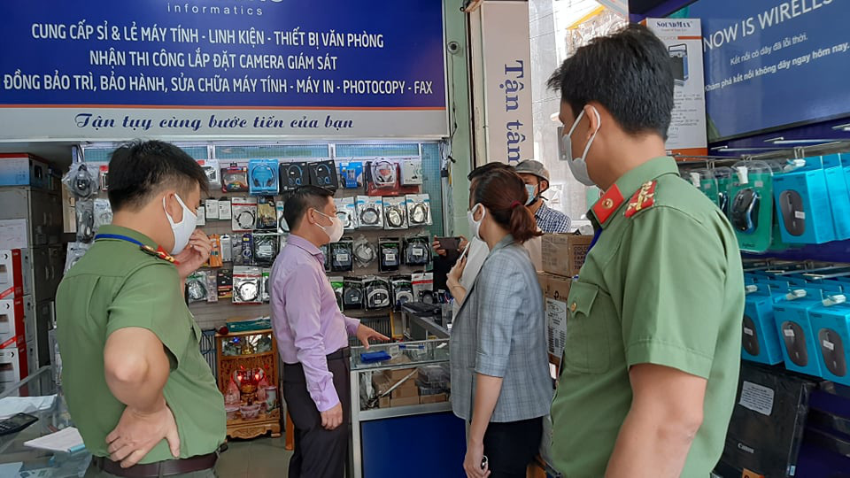 Nhiều người bị phạt vì phản ứng khi được nhắc nhở đeo khẩu trang