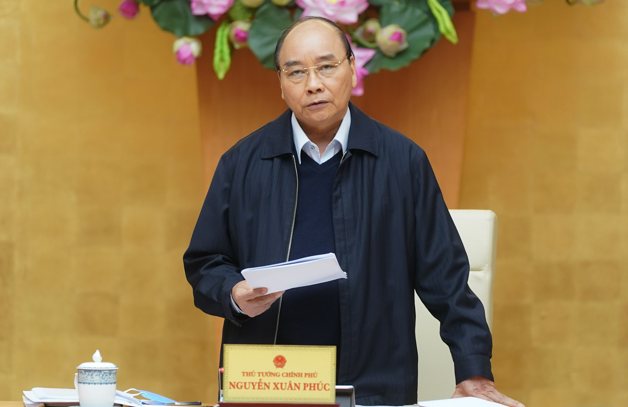 Thủ tướng: Làm nhanh gói hỗ trợ, không để người dân "đói cơm lạt muối"