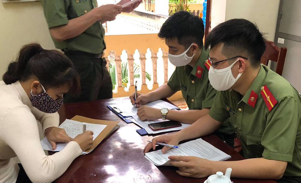 Nghe nói người về từ Hà Nội biểu hiện ho và sốt, cô gái liền loan tin có ca mắc Covid-19