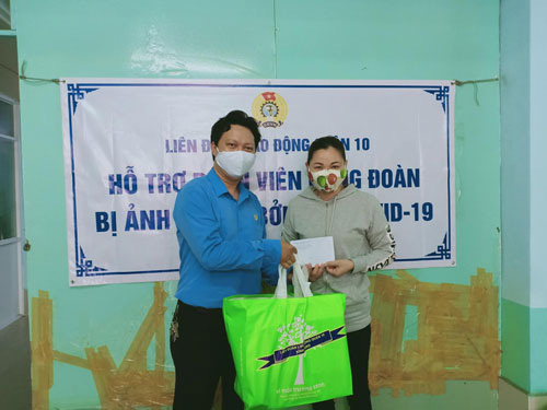 Chia sẻ khó khăn với giáo viên, người lao động