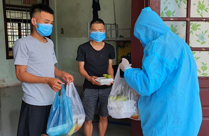 Quảng Nam hỗ trợ tiền ăn ở, xét nghiệm cho người về từ TP HCM, Hà Nội