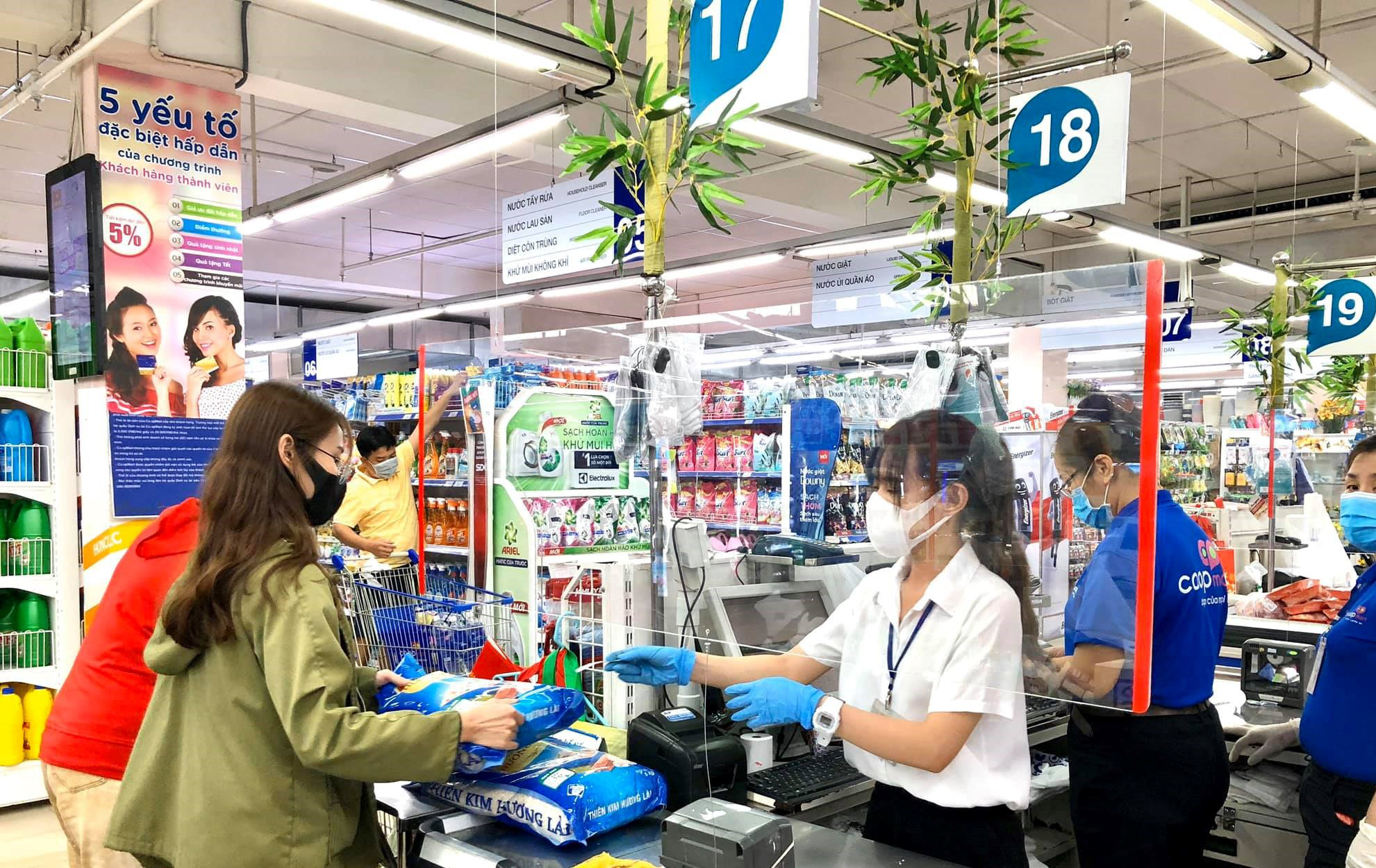Sở Kế hoạch và Đầu tư TP HCM hủy cấp phép tăng 3.579 tỉ đồng vốn cho Saigon Co.op