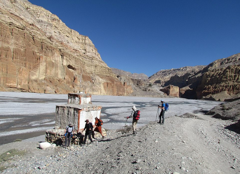 Sự sống khắc nghiệt nơi tận c&ugrave;ng d&atilde;y Himalaya - Ảnh 14.