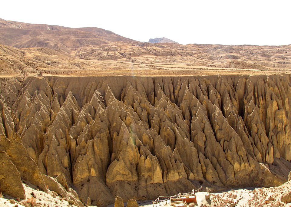 Sự sống khắc nghiệt nơi tận c&ugrave;ng d&atilde;y Himalaya - Ảnh 7.