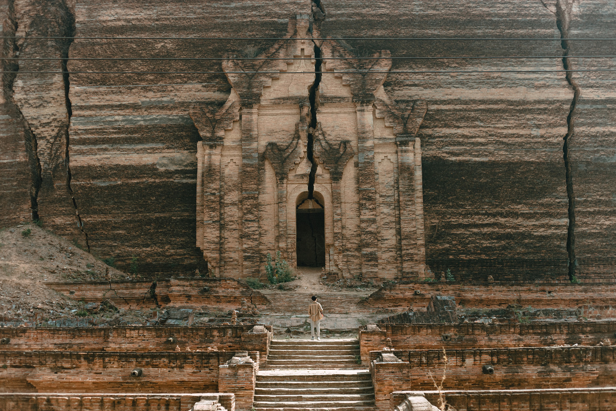 Cuộc sống ở Myanmar l&agrave; những khung h&igrave;nh b&igrave;nh dị v&agrave; y&ecirc;n ả - Ảnh 12.