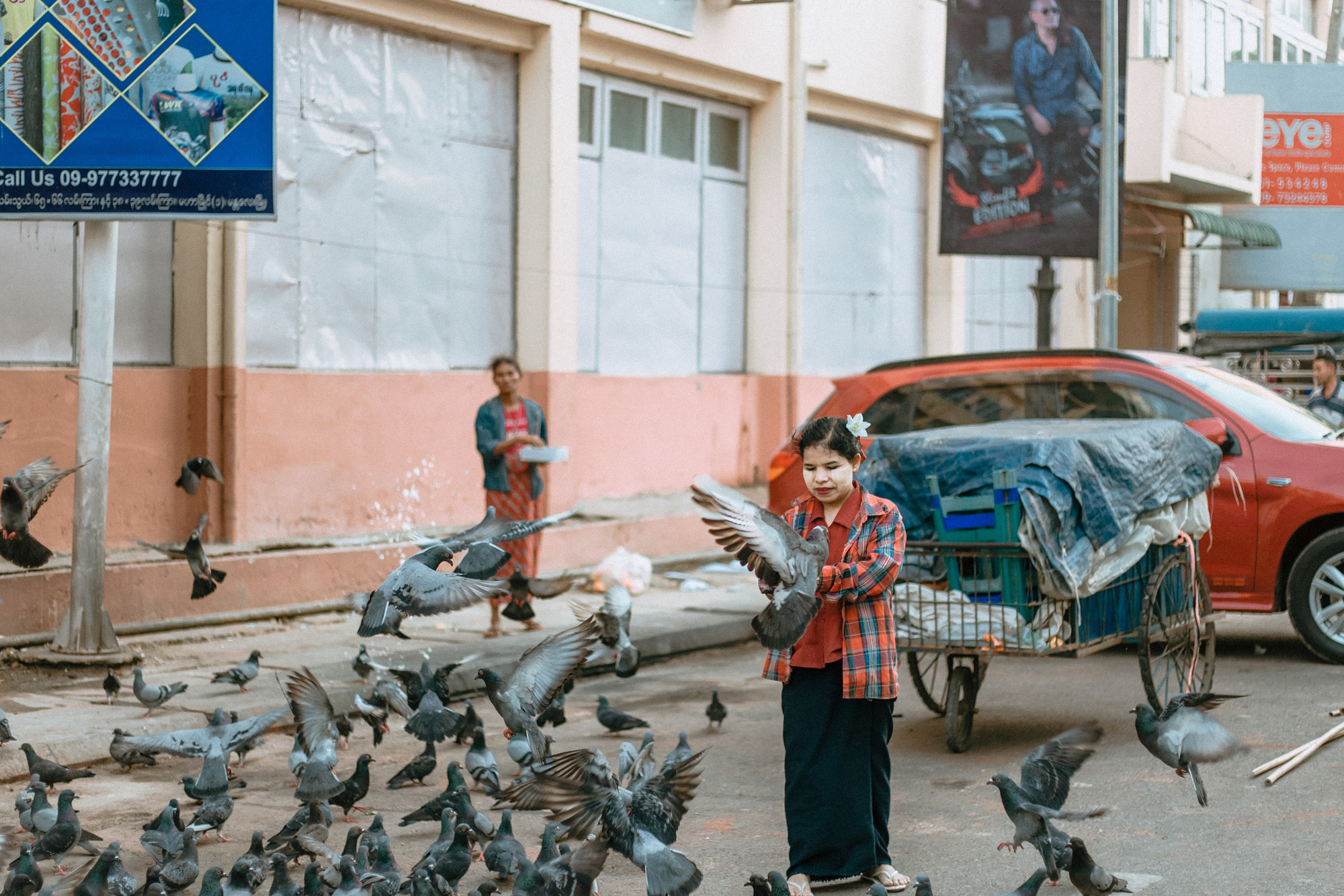 Cuộc sống ở Myanmar l&agrave; những khung h&igrave;nh b&igrave;nh dị v&agrave; y&ecirc;n ả - Ảnh 21.