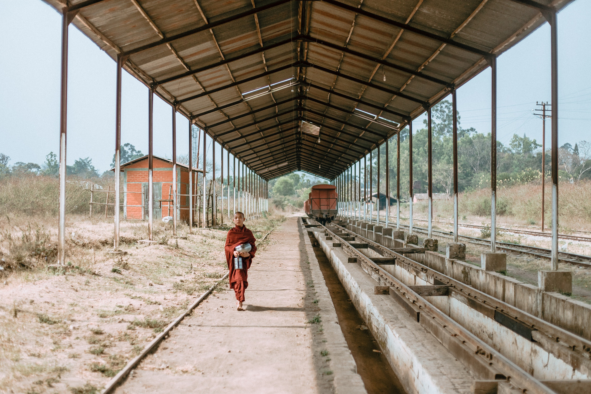 Cuộc sống ở Myanmar l&agrave; những khung h&igrave;nh b&igrave;nh dị v&agrave; y&ecirc;n ả - Ảnh 38.