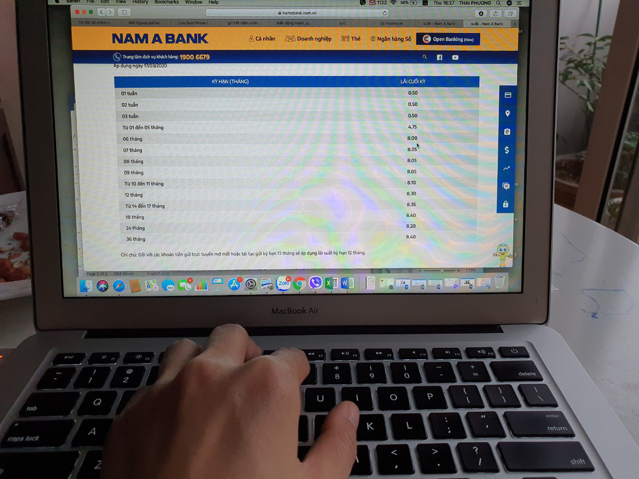Nhiều ngân hàng ưu đãi lãi suất với tiền gửi online