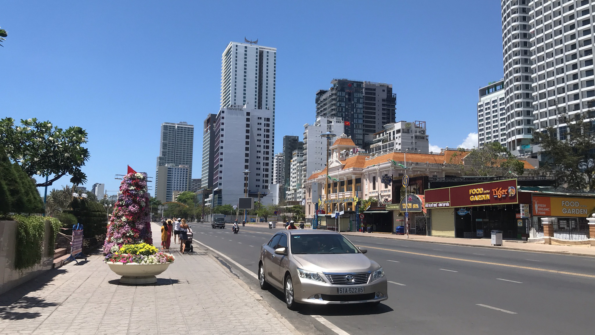 Nha Trang vắng kh&aacute;ch dịp lễ 30-4 - Ảnh 3.