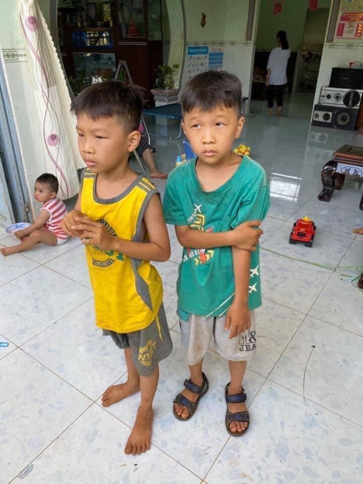 Đ&atilde; t&igrave;m thấy hai b&eacute; sinh đ&ocirc;i nghi bị bắt c&oacute;c ở B&igrave;nh Phước - Ảnh 3.