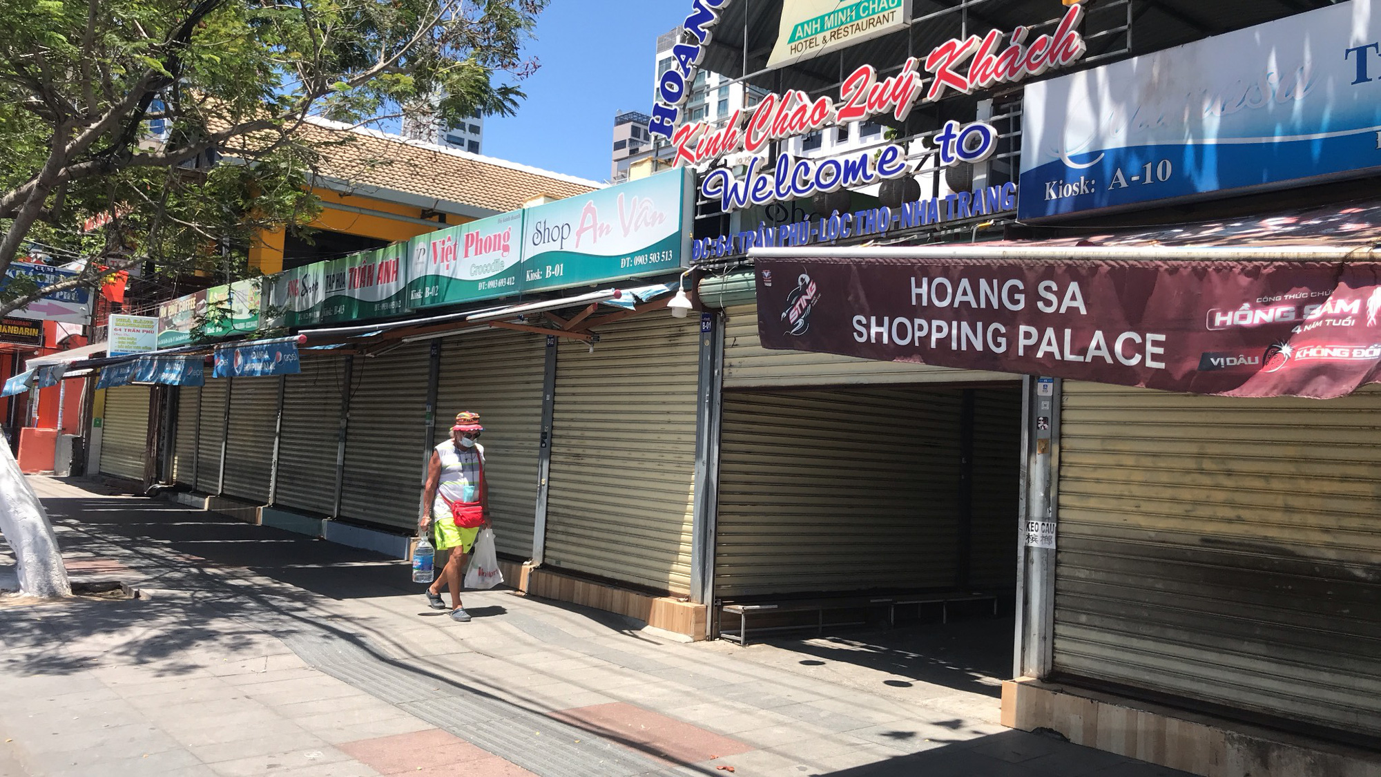 Nha Trang vắng kh&aacute;ch dịp lễ 30-4 - Ảnh 4.