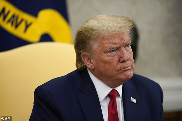 Tổng thống Trump liên tục công kích người tiền nhiệm Obama