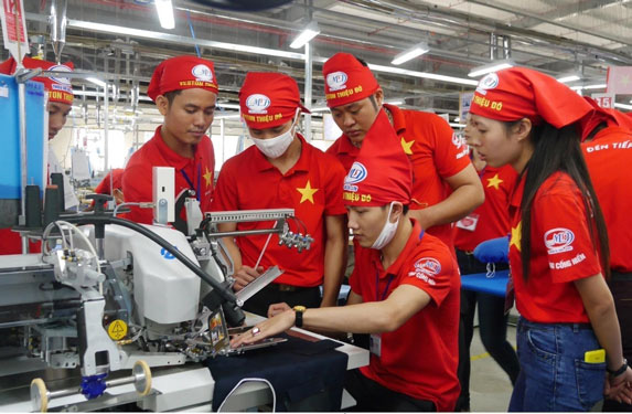 Thi ảnh nét đẹp người lao động dệt may