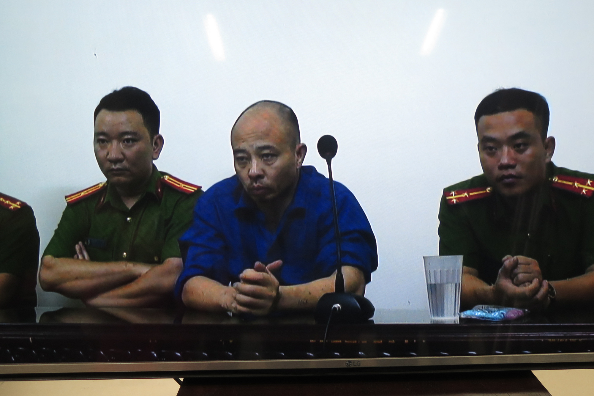 Chỉ bằng 1 cú ra tay, Đường "Nhuệ" đánh nam thanh niên gẫy xương hàm