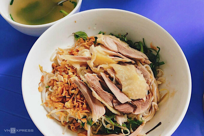 Các món trộn cho ngày đầu hè - Ảnh 2.