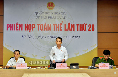 Tán thành bỏ sổ hộ khẩu, tạm trú