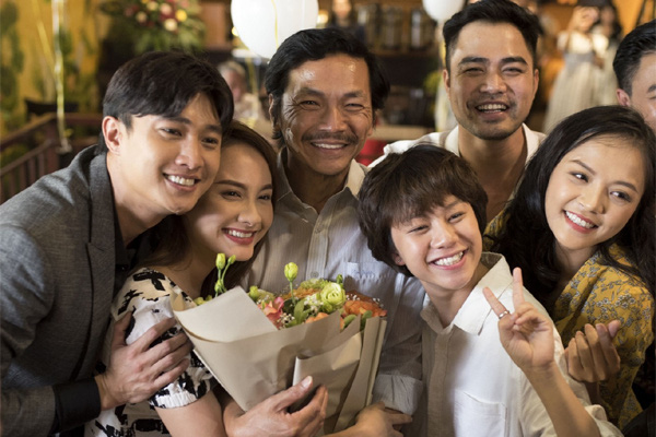 "Về nhà đi con" thắng lớn ở giải Cánh diều vàng