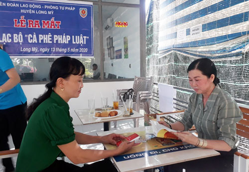 Hậu Giang: Ra mắt Câu lạc bộ "Cà phê pháp luật"
