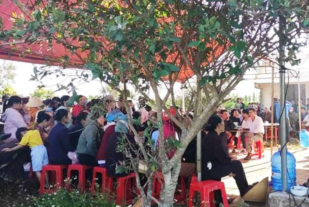 Vụ b&iacute; thư x&atilde; giết người, dựng hiện trường giả: X&oacute;t thương tiễn nạn nh&acirc;n Vương lần thứ hai - Ảnh 2.