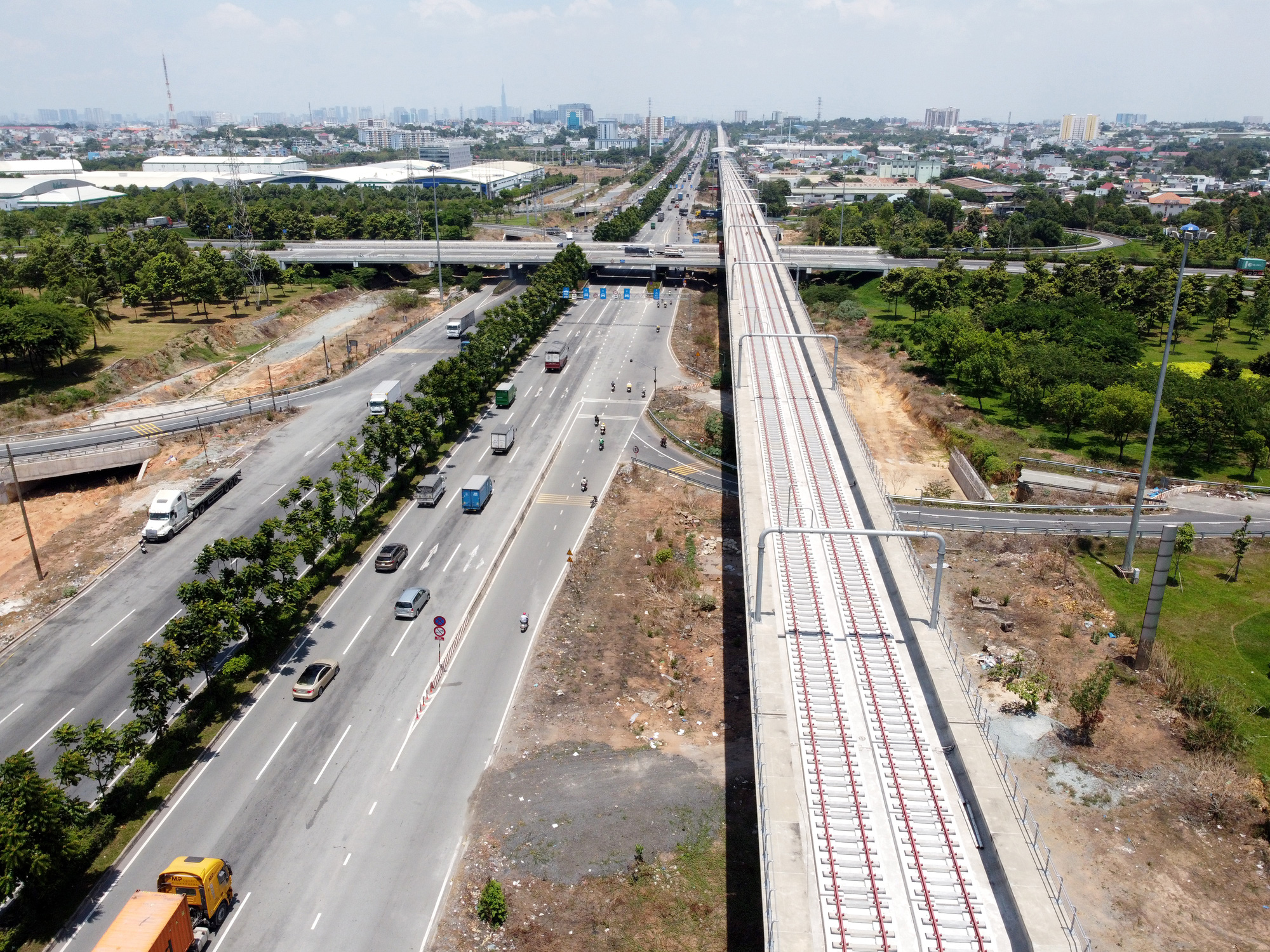 Hơn 250.000 m2 đất ở 6 quận bị ảnh hưởng và thu hồi bởi dự án metro số 2