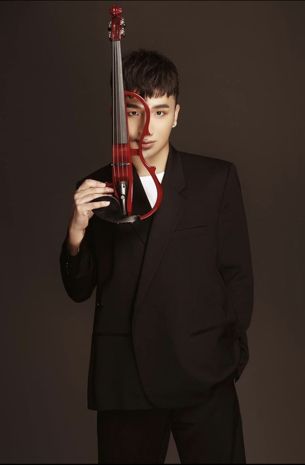 Violin Ho&agrave;ng Rob kết hợp Khắc Hưng tung MV đẹp tuyệt vời - Ảnh 1.