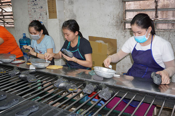 Vượt khó trong mùa dịch