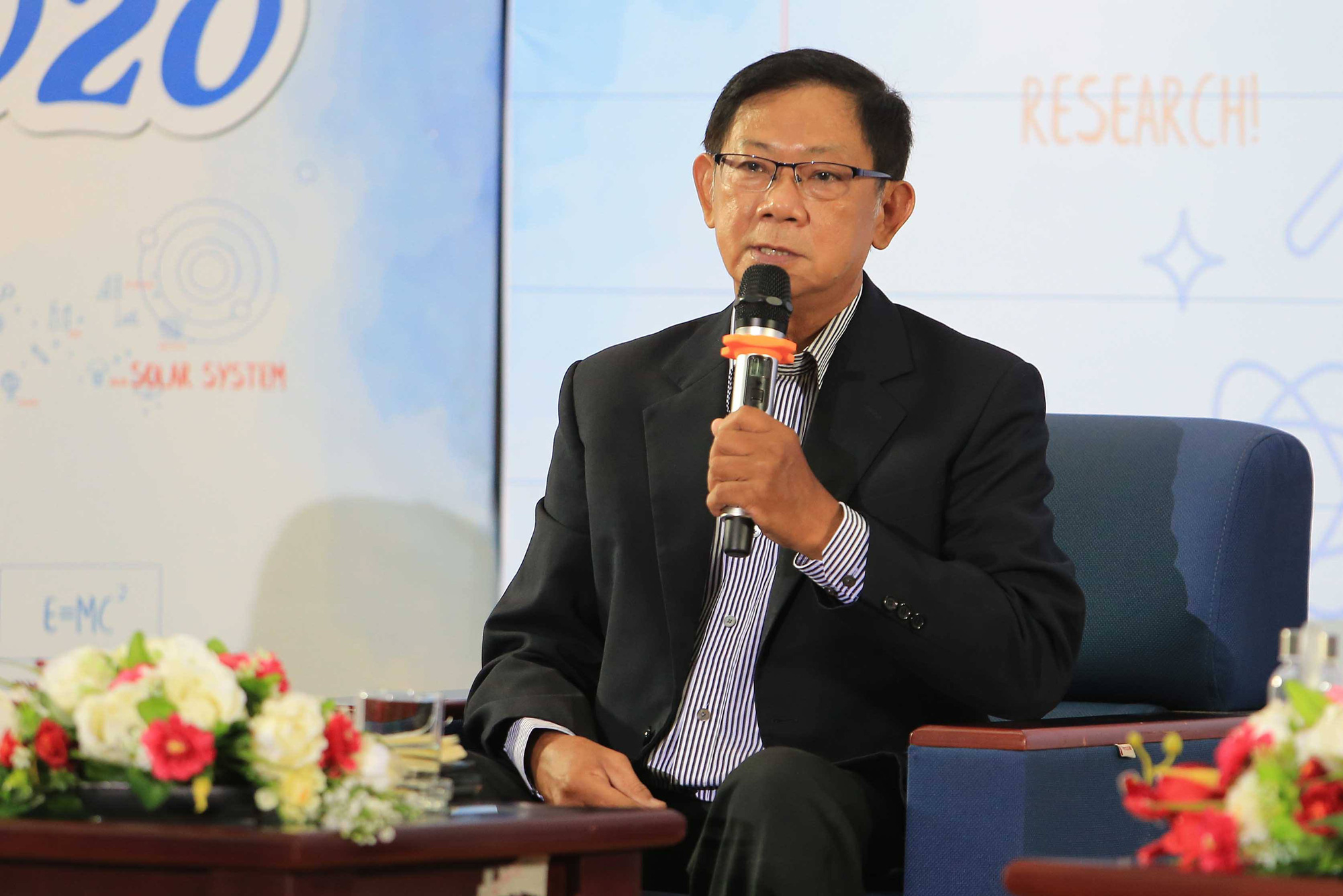  Đưa trường học đến th&iacute; sinh: Quy chế mới v&agrave; đăng k&yacute; x&eacute;t tuyển ĐH - Ảnh 10.