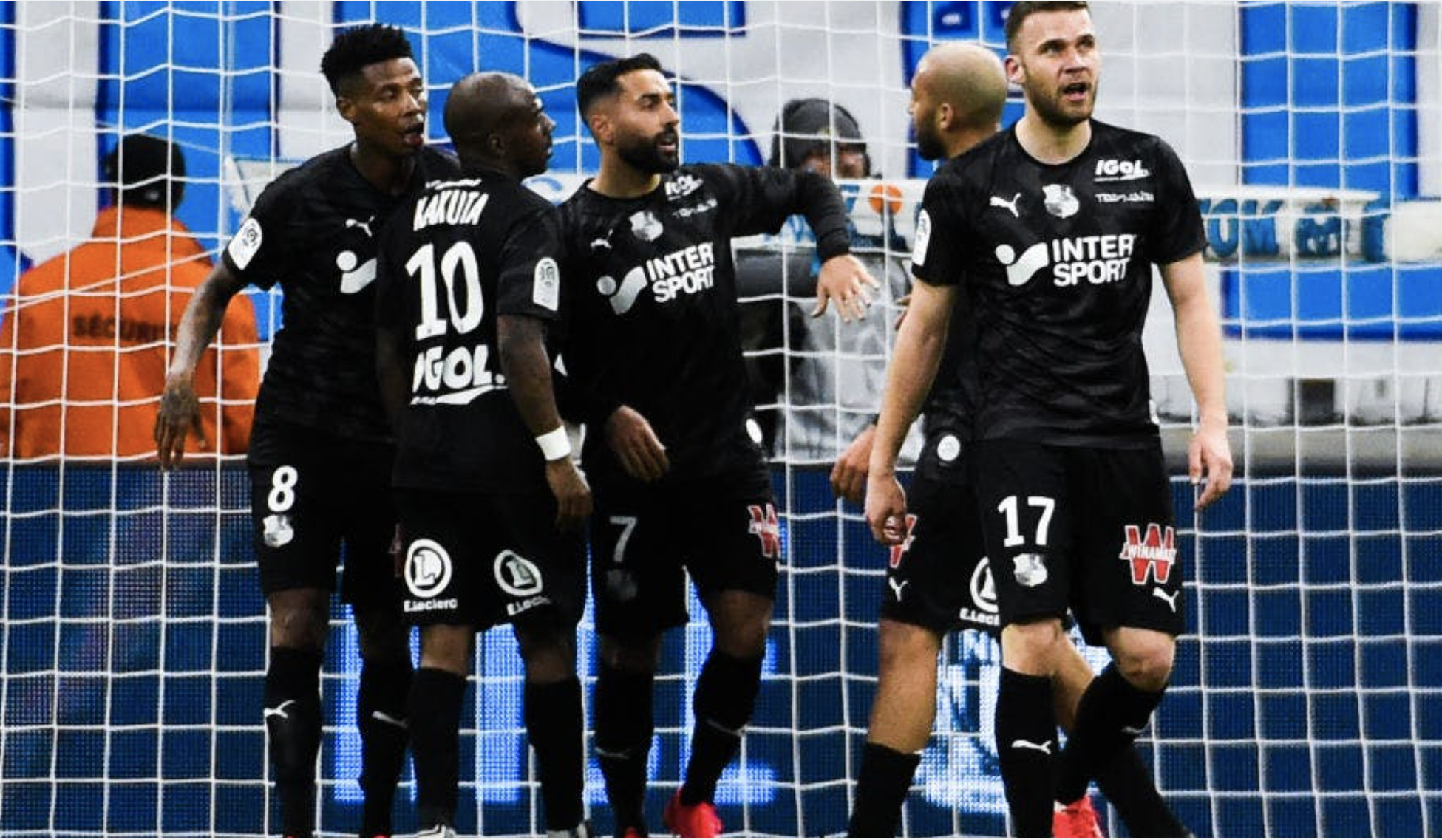 Hủy bỏ m&ugrave;a giải sớm, Ban tổ chức Ligue 1 sắp hầu t&ograve;a - Ảnh 2.