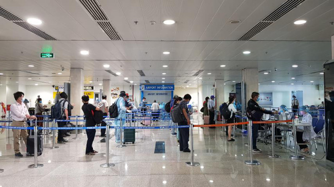 Chuyến bay tăng, lại xảy ra ùn tắc tại sân bay