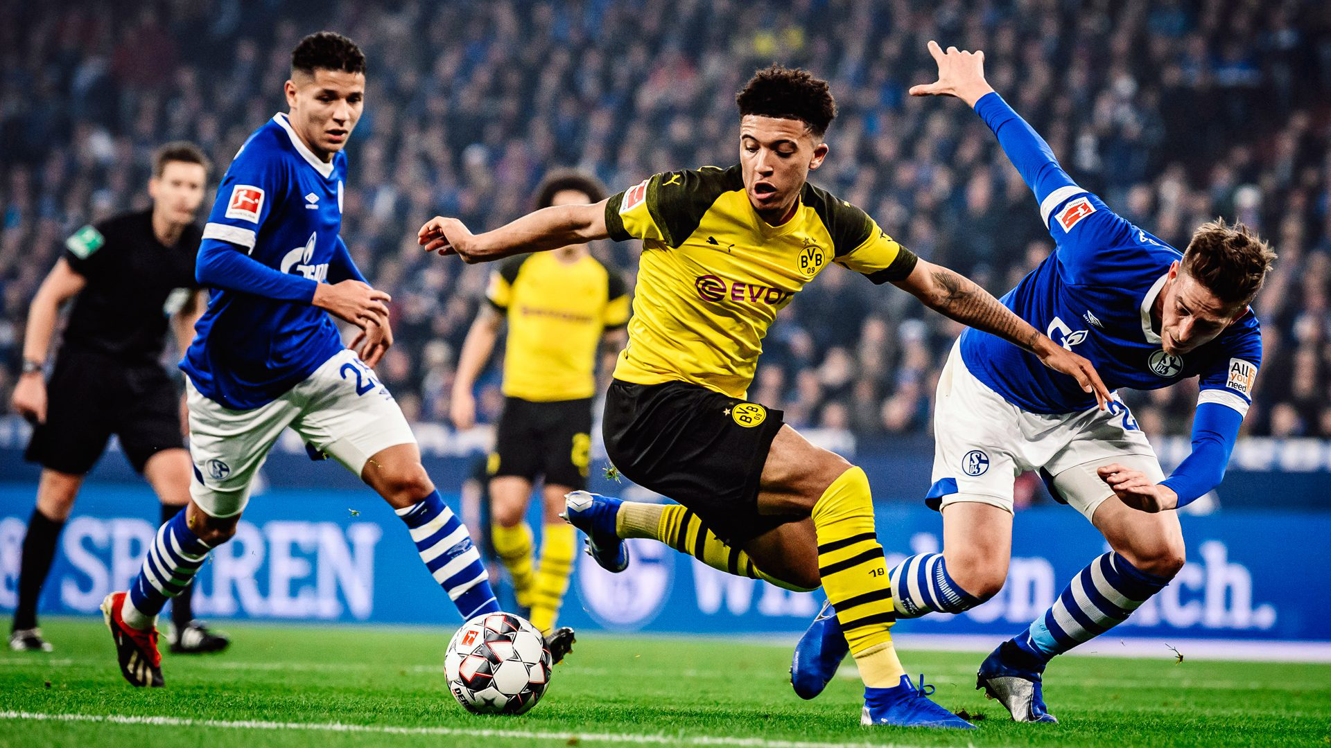 Bundesliga trở lại với "đại chiến" vùng Rhur