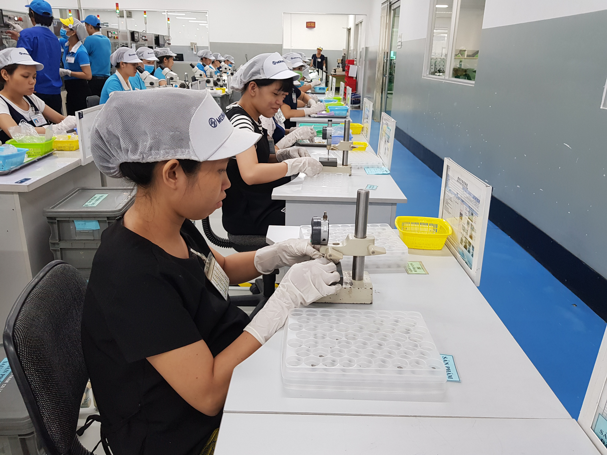 Đề xuất chính sách bảo đảm quyền lợi cho lao động nữ