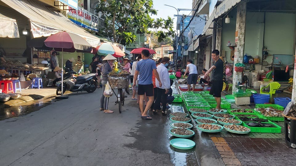 Băng nhóm uy hiếp các chủ vựa, ngăn không cho hải sản về Vũng Tàu
