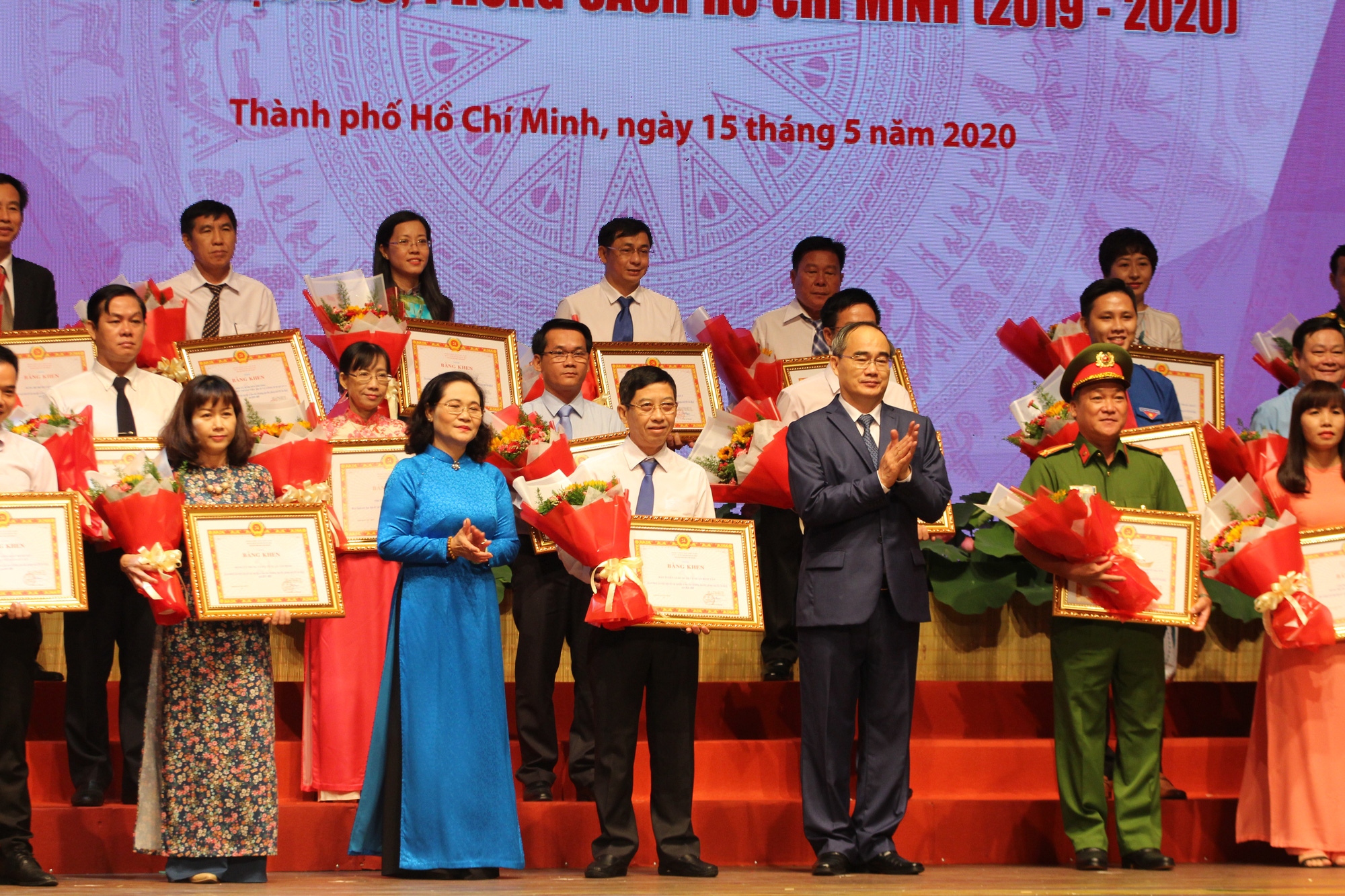 TP HCM long trọng tổ chức lễ kỷ niệm 130 năm ng&agrave;y sinh Chủ tịch Hồ Ch&iacute; Minh - Ảnh 2.