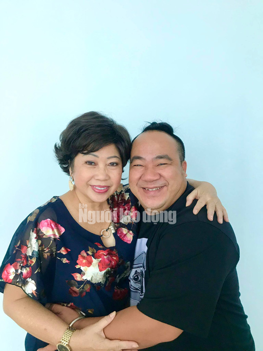 Diễn vi&ecirc;n h&agrave;i Hiếu Hiền, cứ nghe vọng cổ l&agrave; t&ocirc;i nhớ mẹ - Ảnh 2.