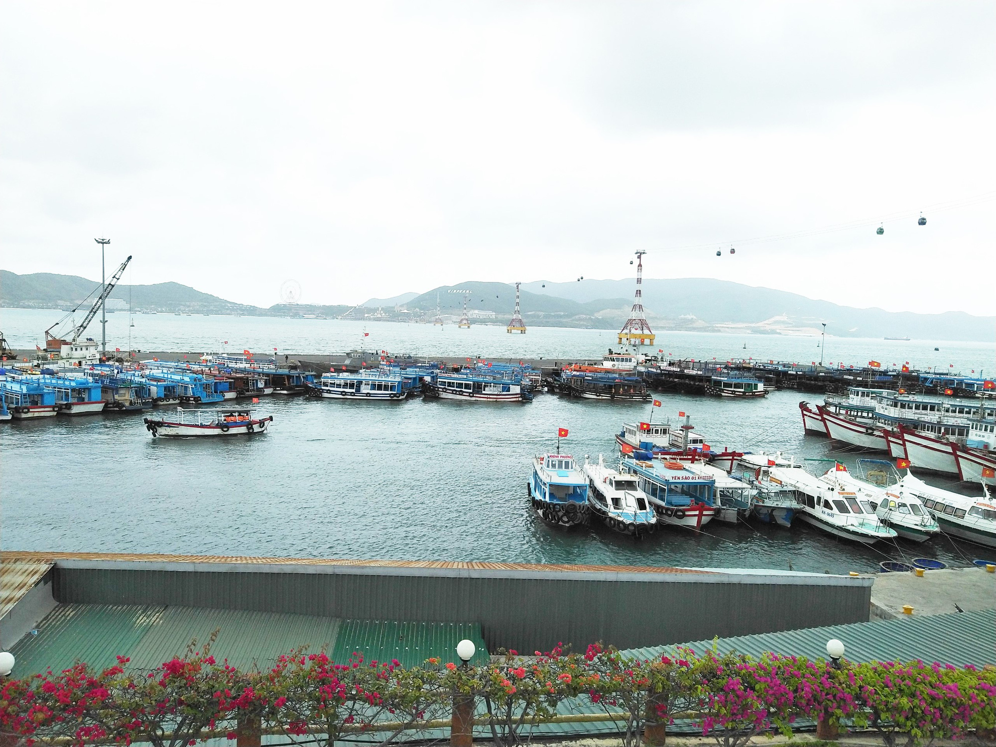Nha Trang: Đ&oacute;ng cửa bến t&agrave;u du lịch Cầu Đ&aacute; - Ảnh 1.
