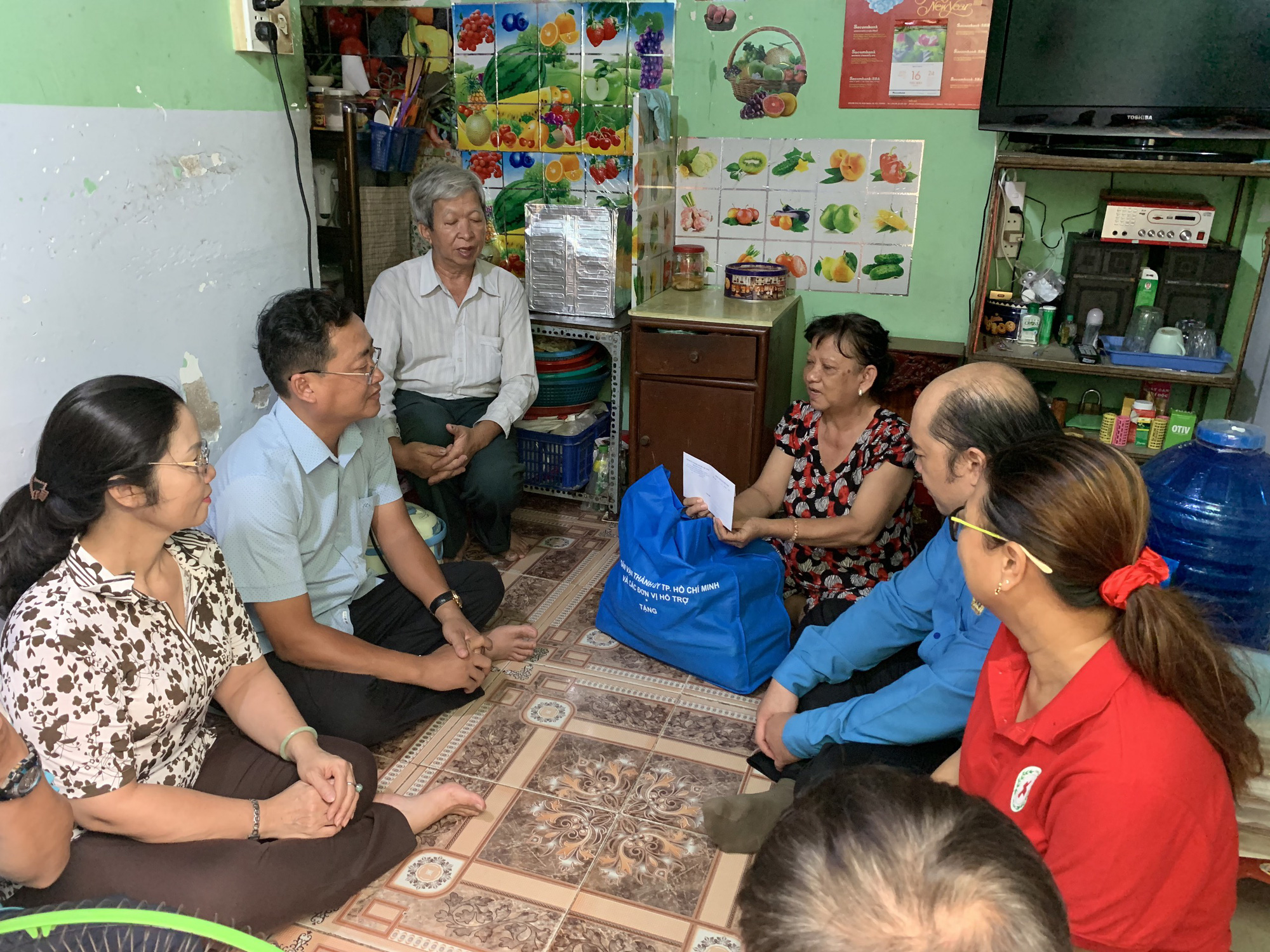 Động vi&ecirc;n c&aacute;n bộ C&ocirc;ng đo&agrave;n kh&oacute; khăn - Ảnh 3.