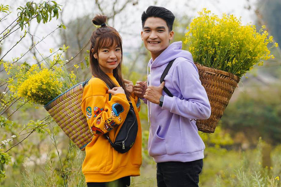 Diễn viên hài Mạc Văn Khoa khoe cuộc tình 5 năm ngọt ngào