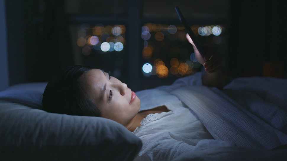 Đưa chồng con lên “phây” để... câu “viu” - Ảnh 1.