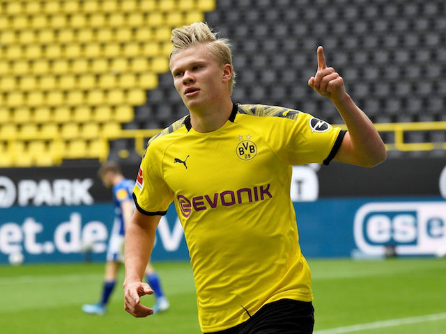 "Sát thủ" Haaland rực sáng, Dortmund đại thắng derby Bundesliga