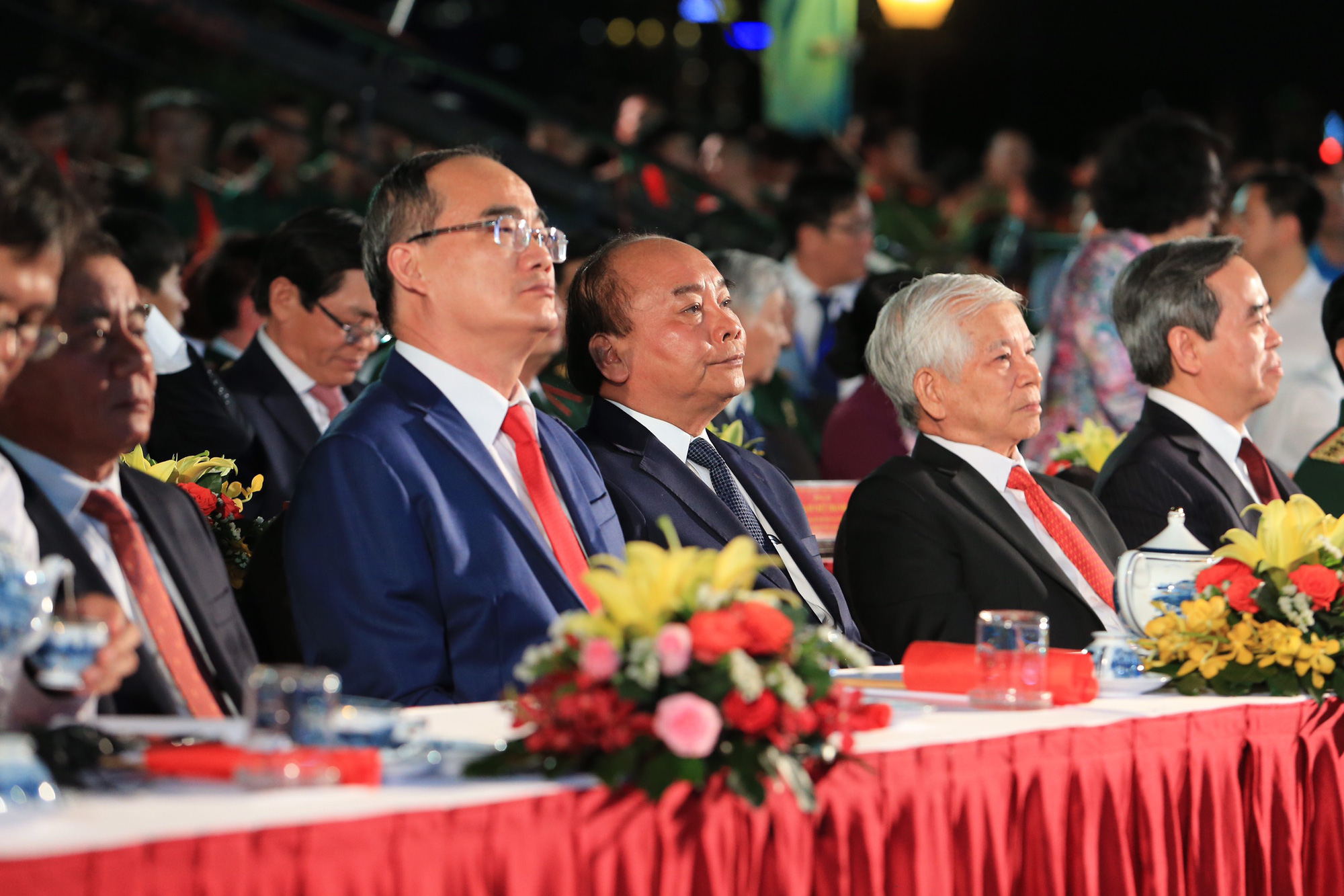 Thủ tướng dự Cầu truyền hình "Hồ Chí Minh, sáng ngời ý chí Việt Nam" tại TP HCM