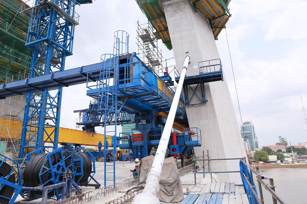 Lộ những d&acirc;y văng đầu ti&ecirc;n của cầu Thủ Thi&ecirc;m 2  - Ảnh 6.
