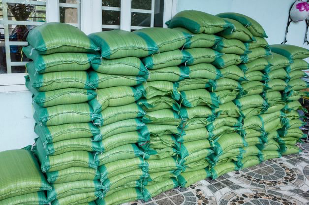 Hỗ trợ ho&agrave;n cảnh kh&oacute; khăn sau dịch Covid-19 - Ảnh 3.