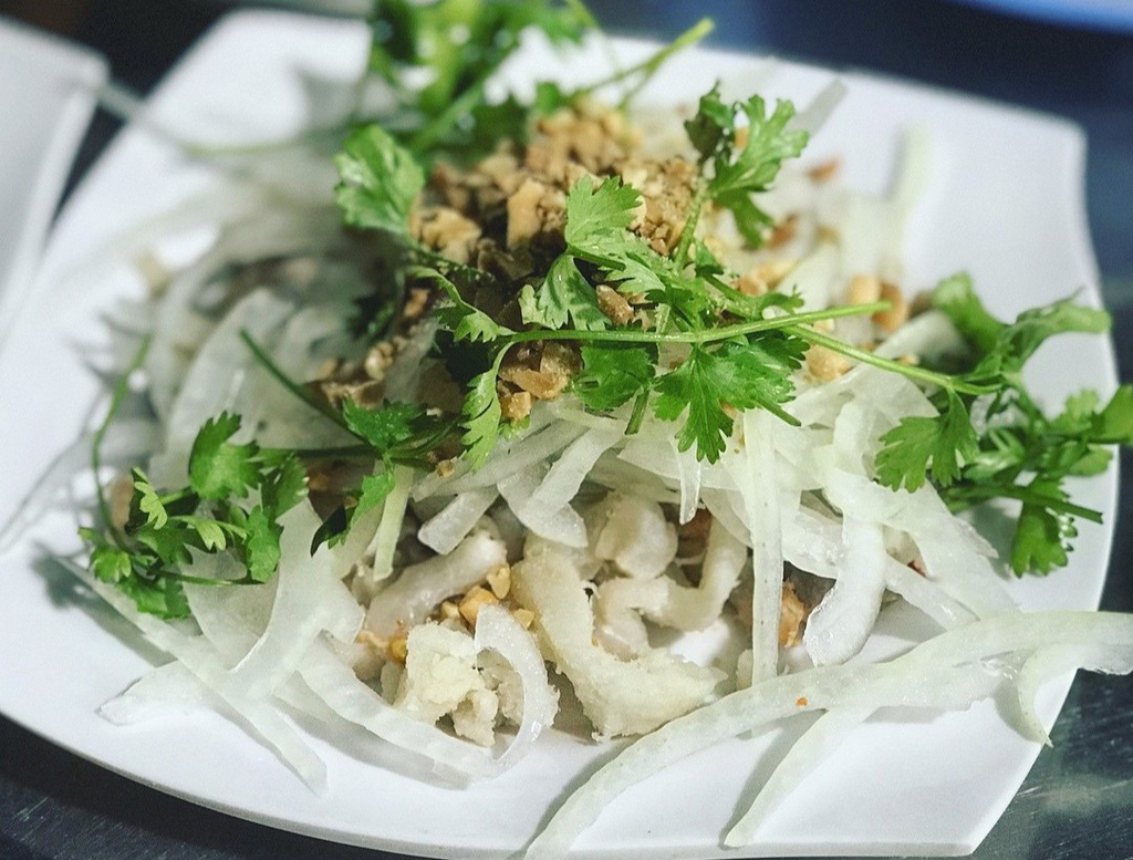 B&uacute;n sứa v&agrave; 7 m&oacute;n ăn lạ vị đ&aacute;ng thử khi tới Nha Trang - Ảnh 6.