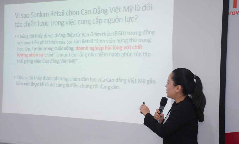 SonKim Retail tuyển dụng sinh vi&ecirc;n ngay tại lễ khai giảng của Trường CĐ Việt Mỹ - Ảnh 3.