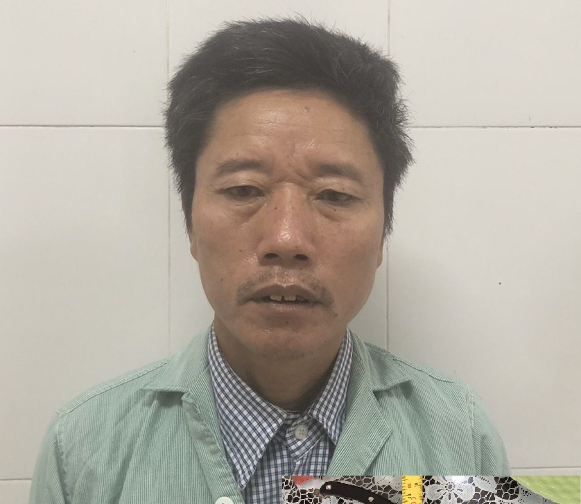 G&atilde; đ&agrave;n &ocirc;ng d&ugrave;ng k&eacute;o đ&acirc;m bạn vợ d&atilde; man - Ảnh 1.