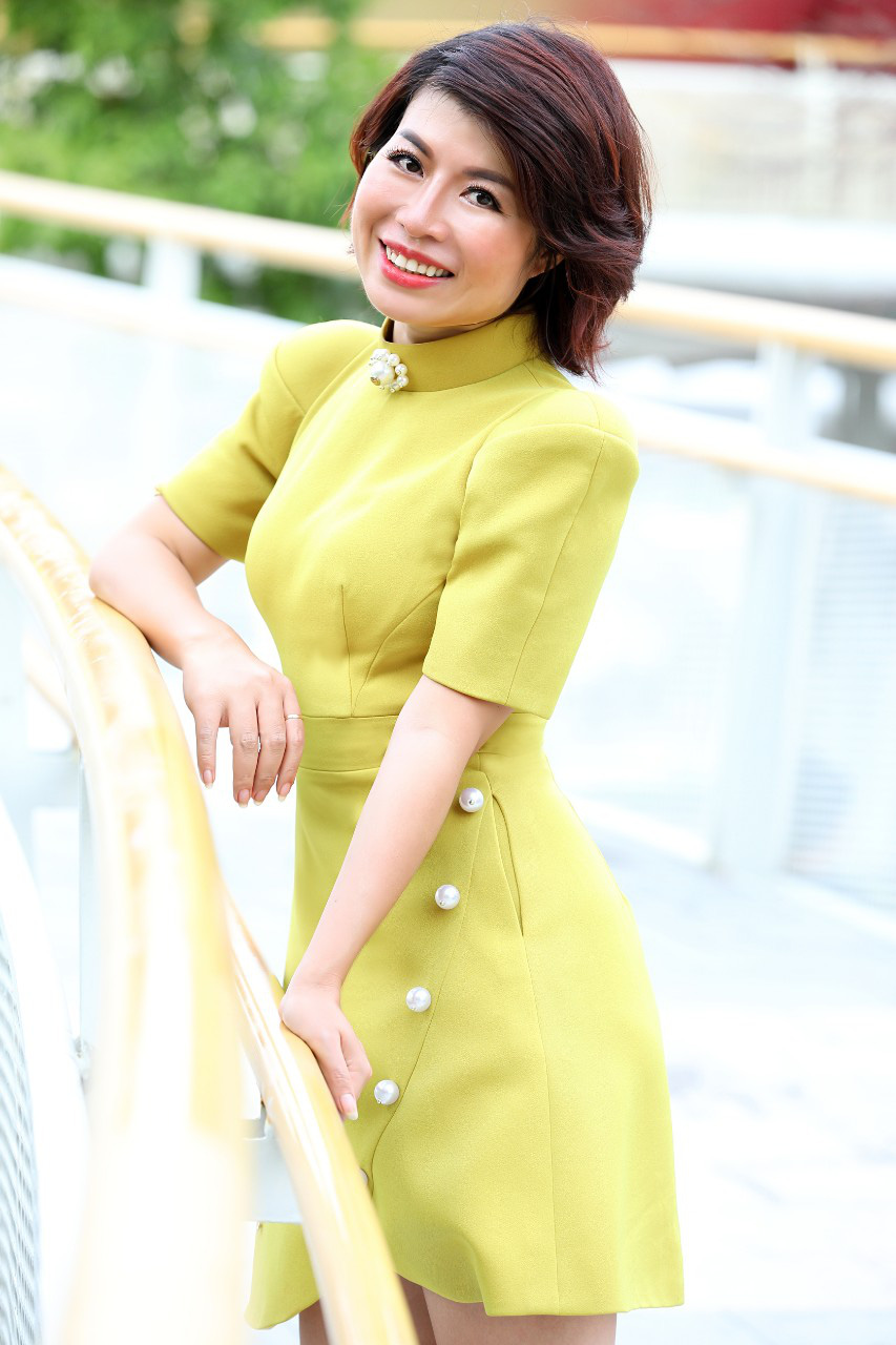 Diễn giả - MC Thi Thảo: Tự tin, sang trọng với thiết kế Phoenix_V của siêu mẫu Vũ Thu Phương - Ảnh 10.