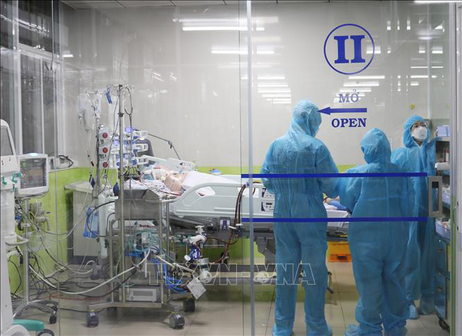 Phổi phi công người Anh tăng hoạt động từ 10% lên 30%
